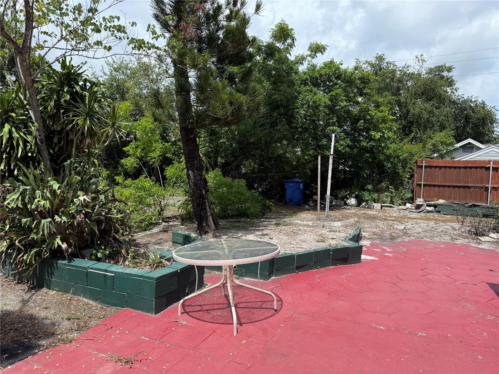 Image 9 of 25 For 3720 18th Avenue S