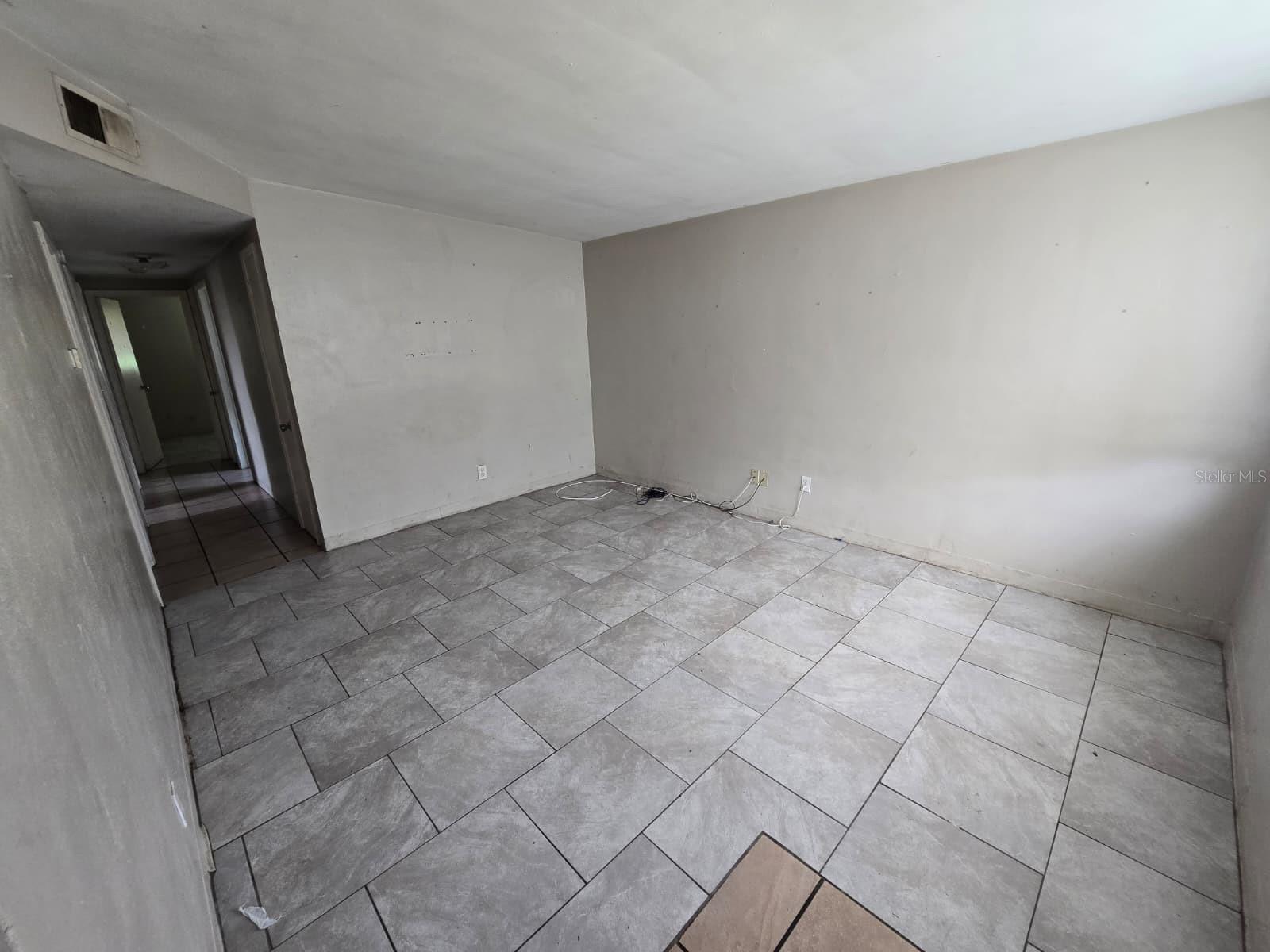 Image 3 of 19 For 4426 13th Avenue S