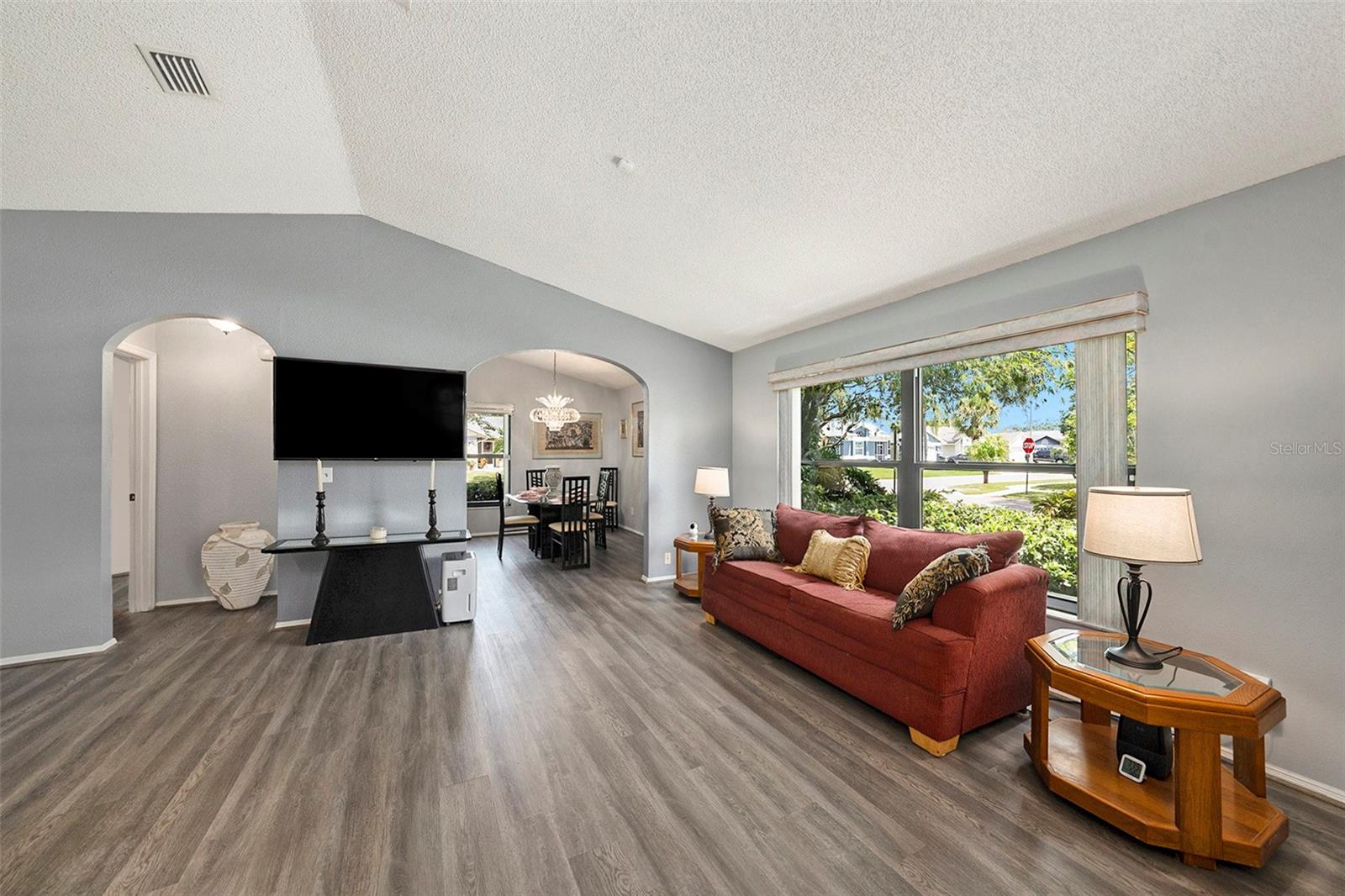 Image 10 of 37 For 12014 Littleberry Court