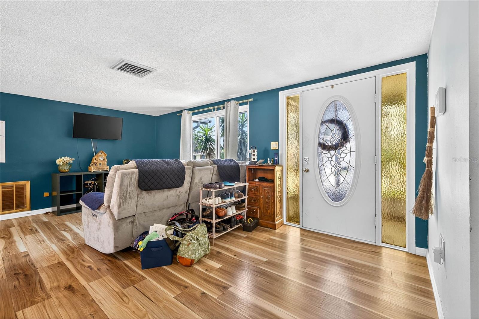 Image 7 of 34 For 7814 Burnham Drive