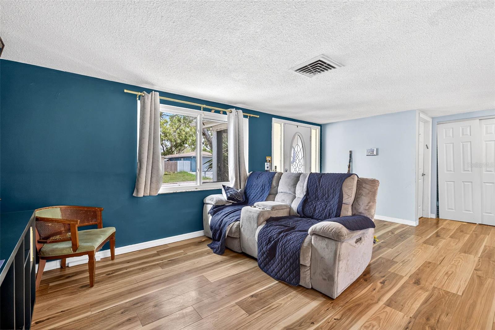 Image 9 of 34 For 7814 Burnham Drive