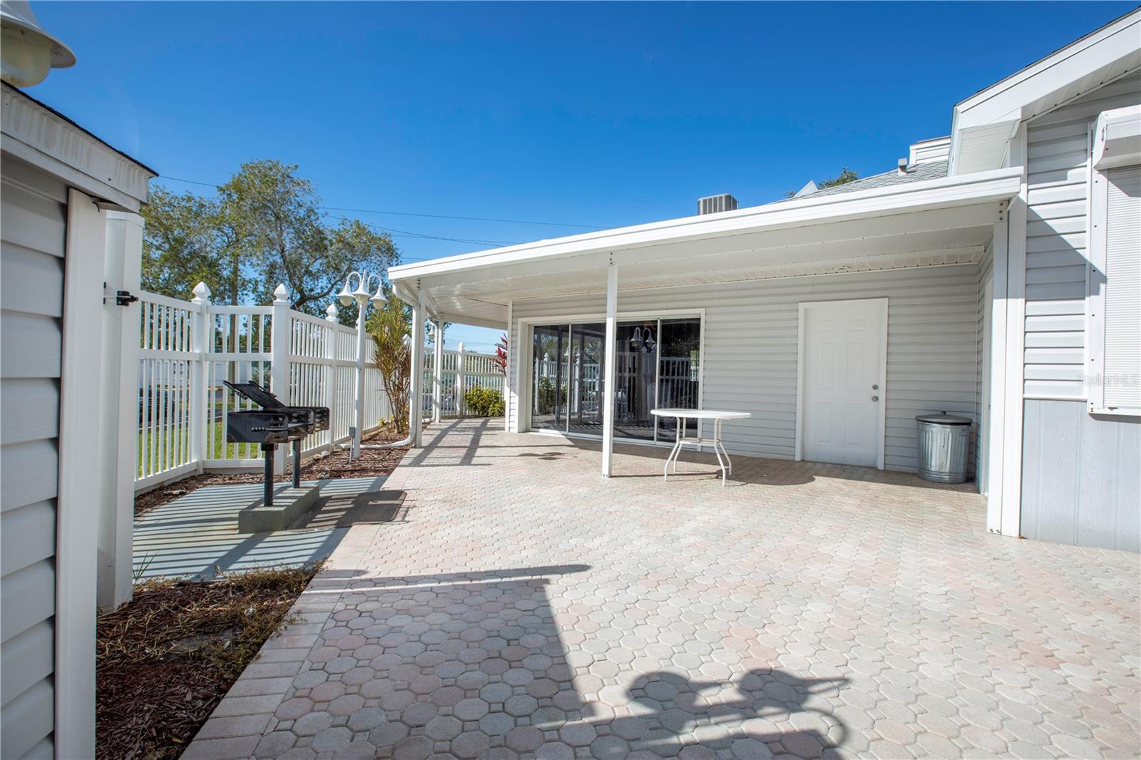 Image 33 of 40 For 6916 Stones Throw Circle N 9207