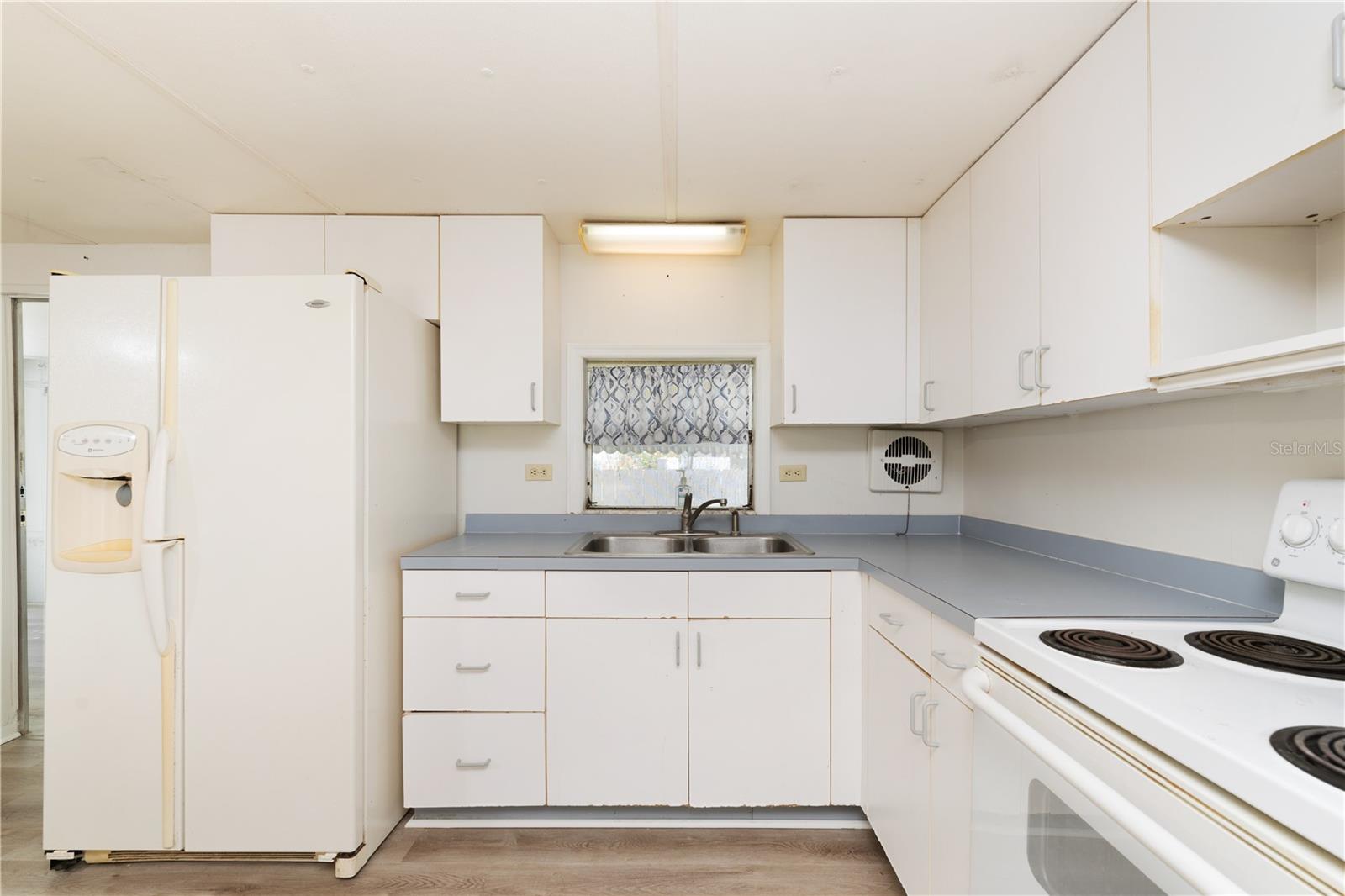 Image 11 of 39 For 3405 Fremont Lane