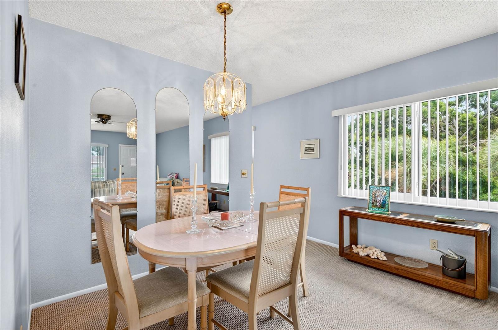 Listing photo id 9 for 2370 Jamaican Street 84