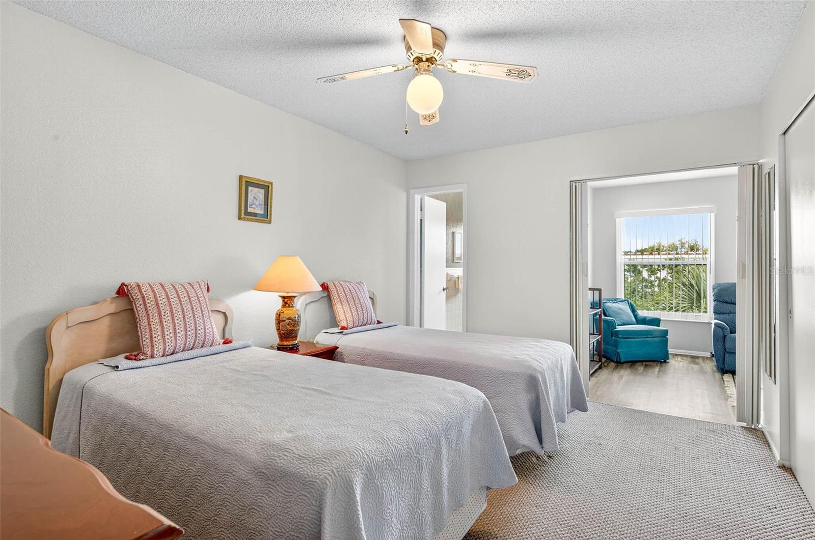 Listing photo id 21 for 2370 Jamaican Street 84