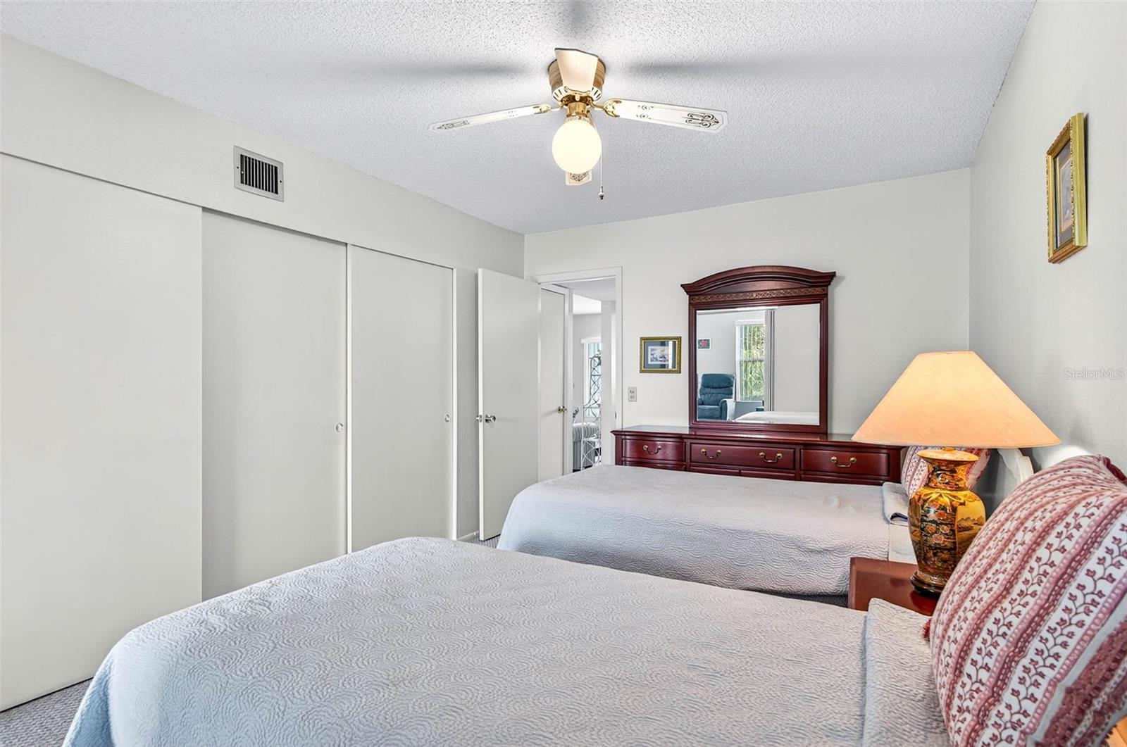 Listing photo id 23 for 2370 Jamaican Street 84