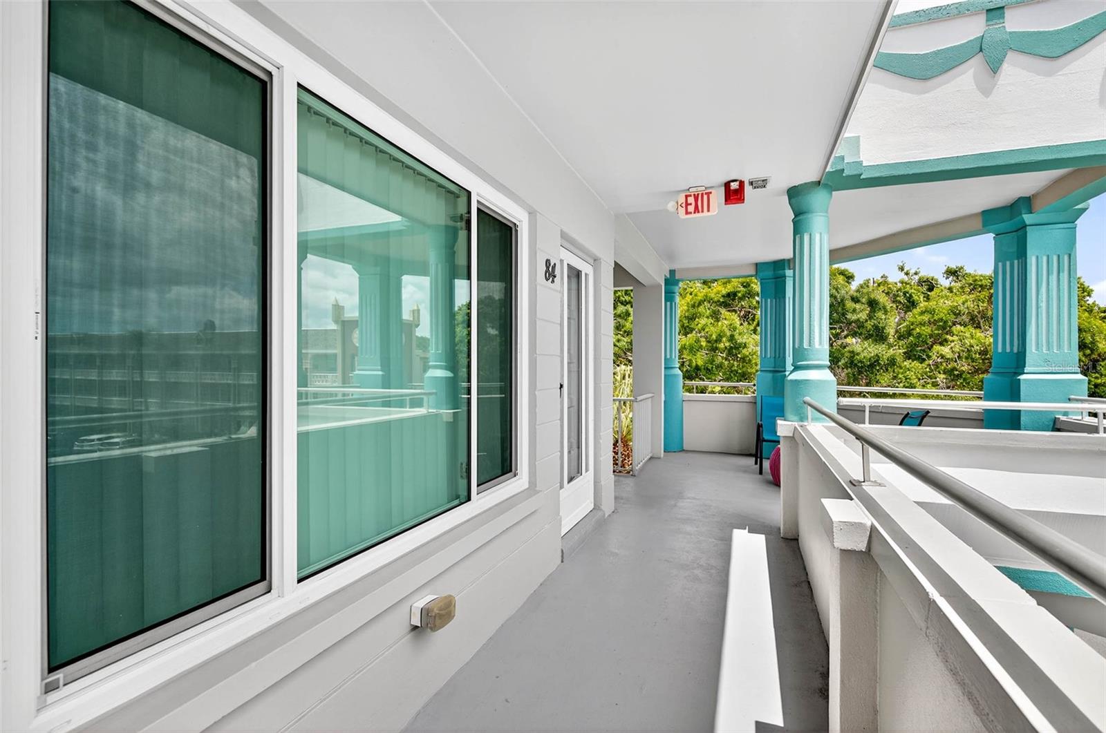 Listing photo id 3 for 2370 Jamaican Street 84