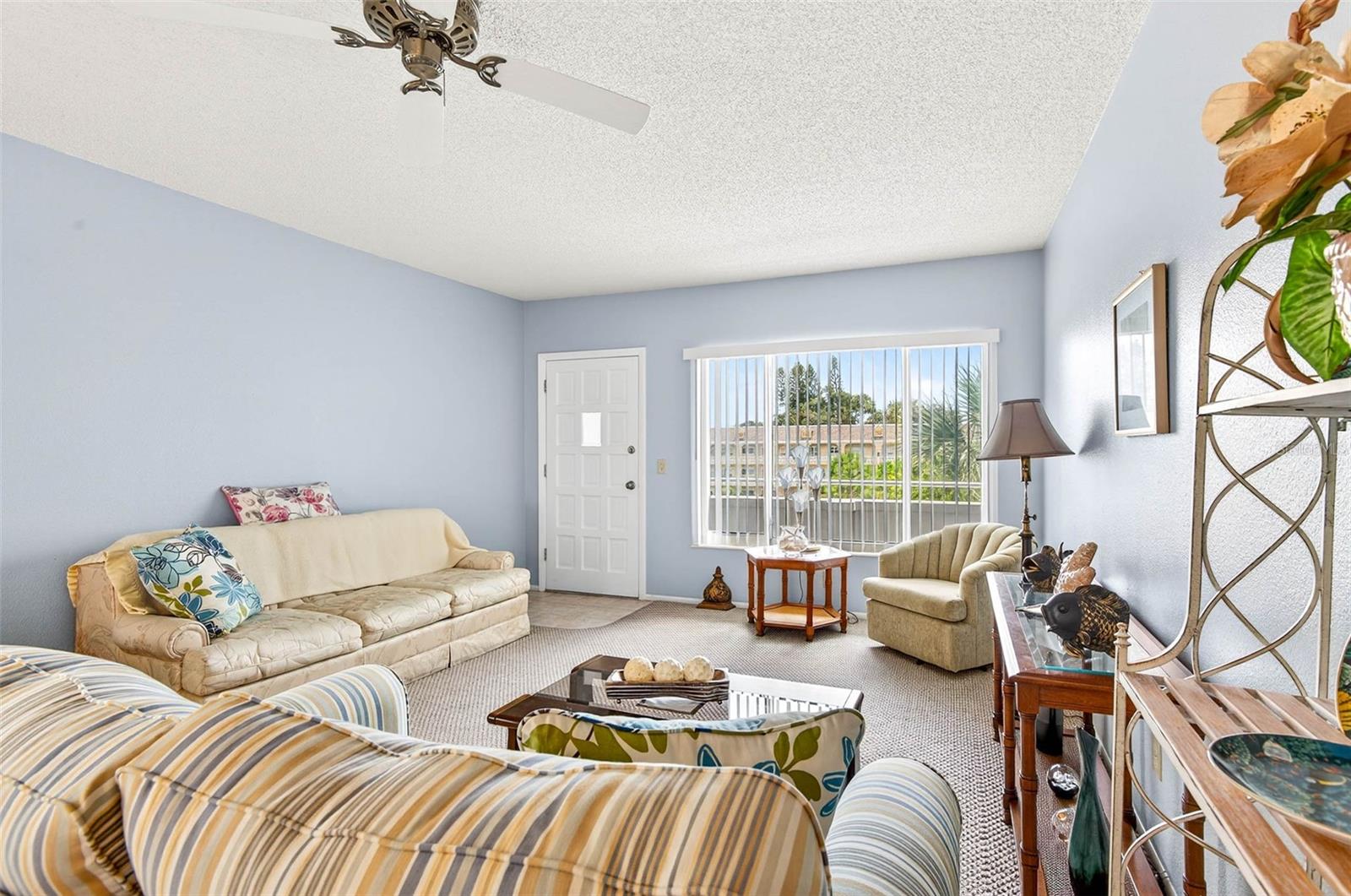 Listing photo id 7 for 2370 Jamaican Street 84