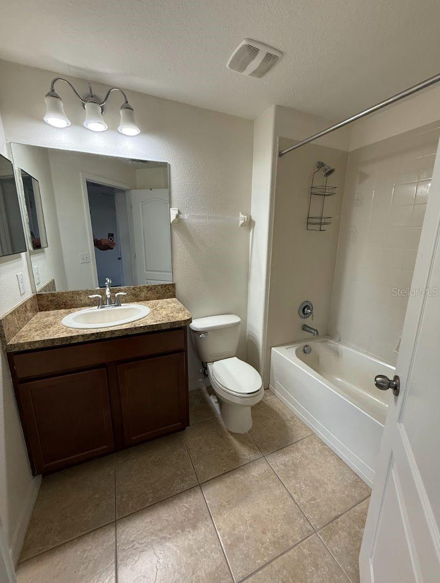 Image 14 of 18 For 2807 Lantern Hill Avenue