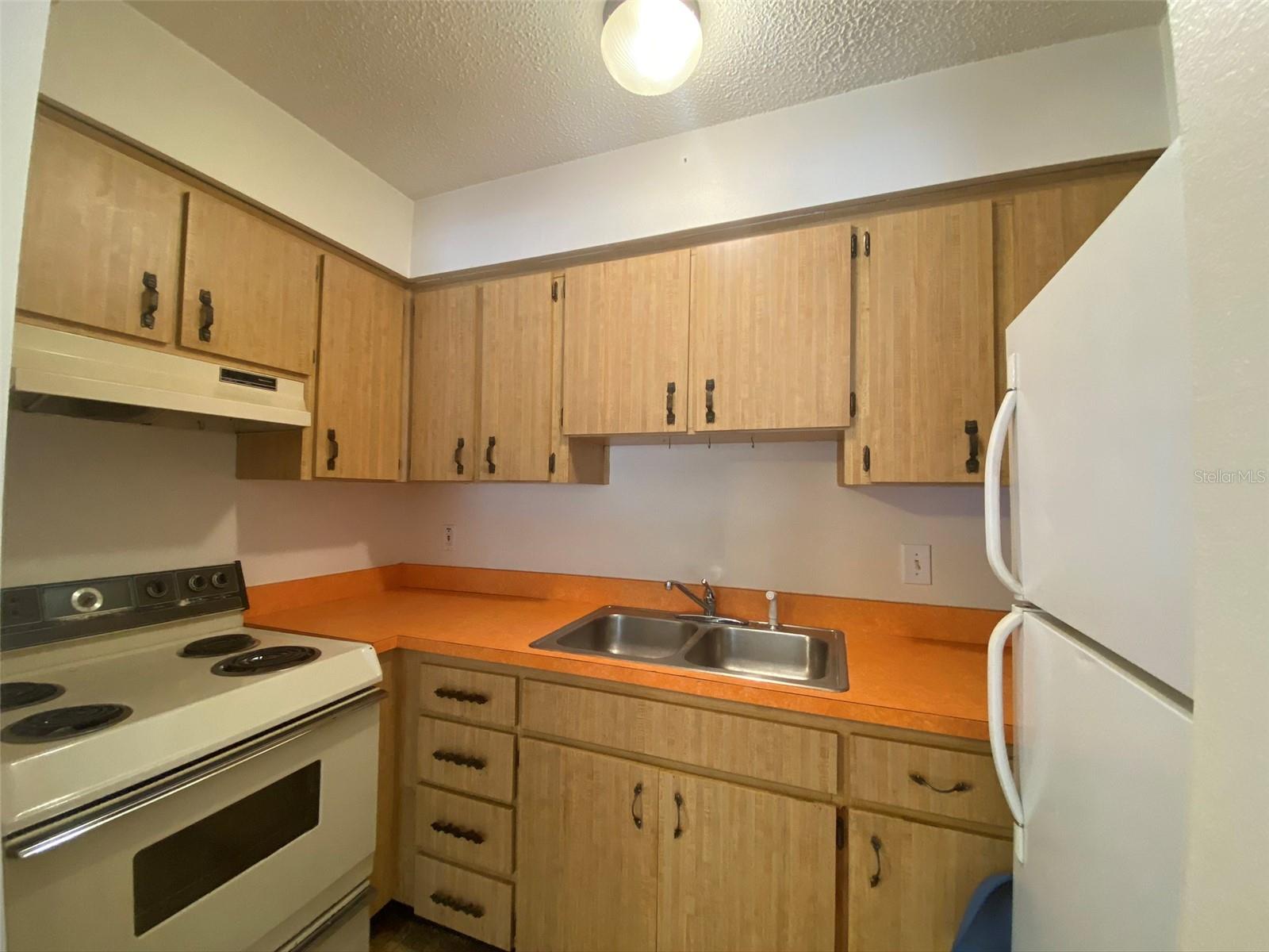 Image 8 of 14 For 301 Woodrow Avenue B