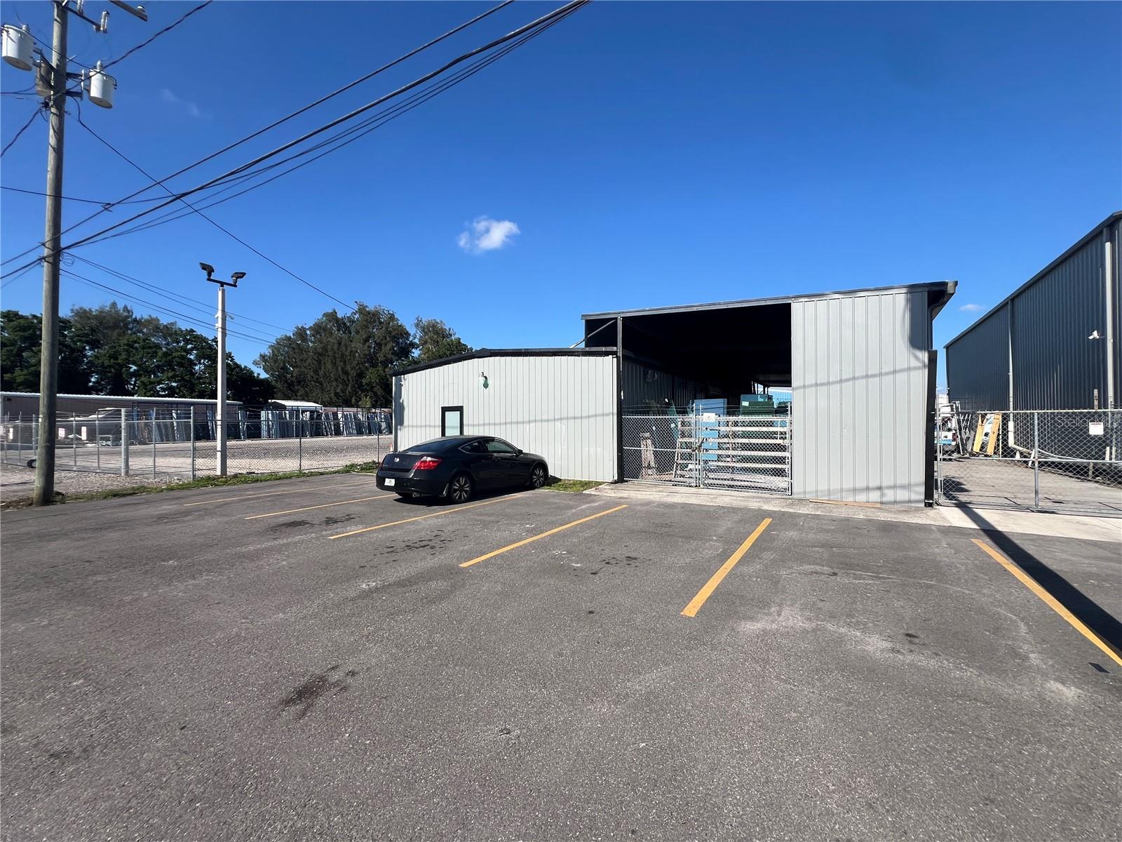 Image 3 of 18 For 5005 Coolidge Avenue