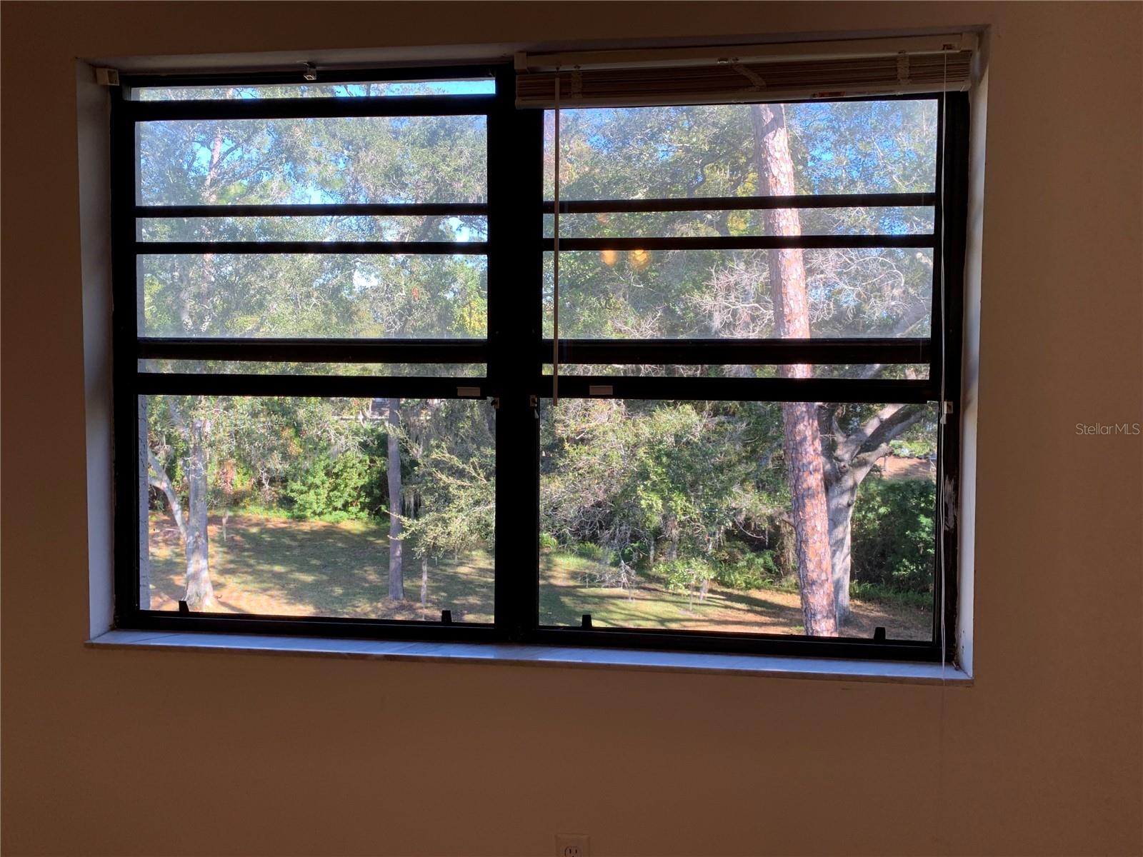 Image 17 of 42 For 3038 Eastland Boulevard F307
