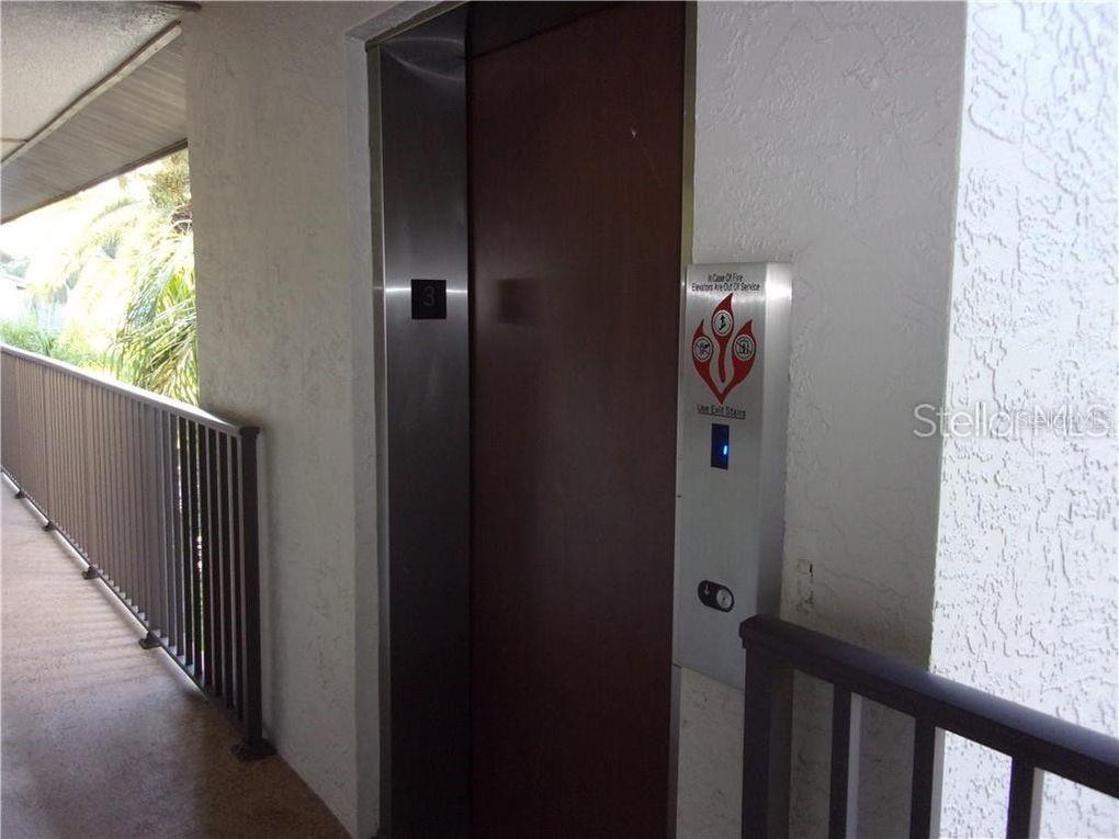 Image 3 of 42 For 3038 Eastland Boulevard F307
