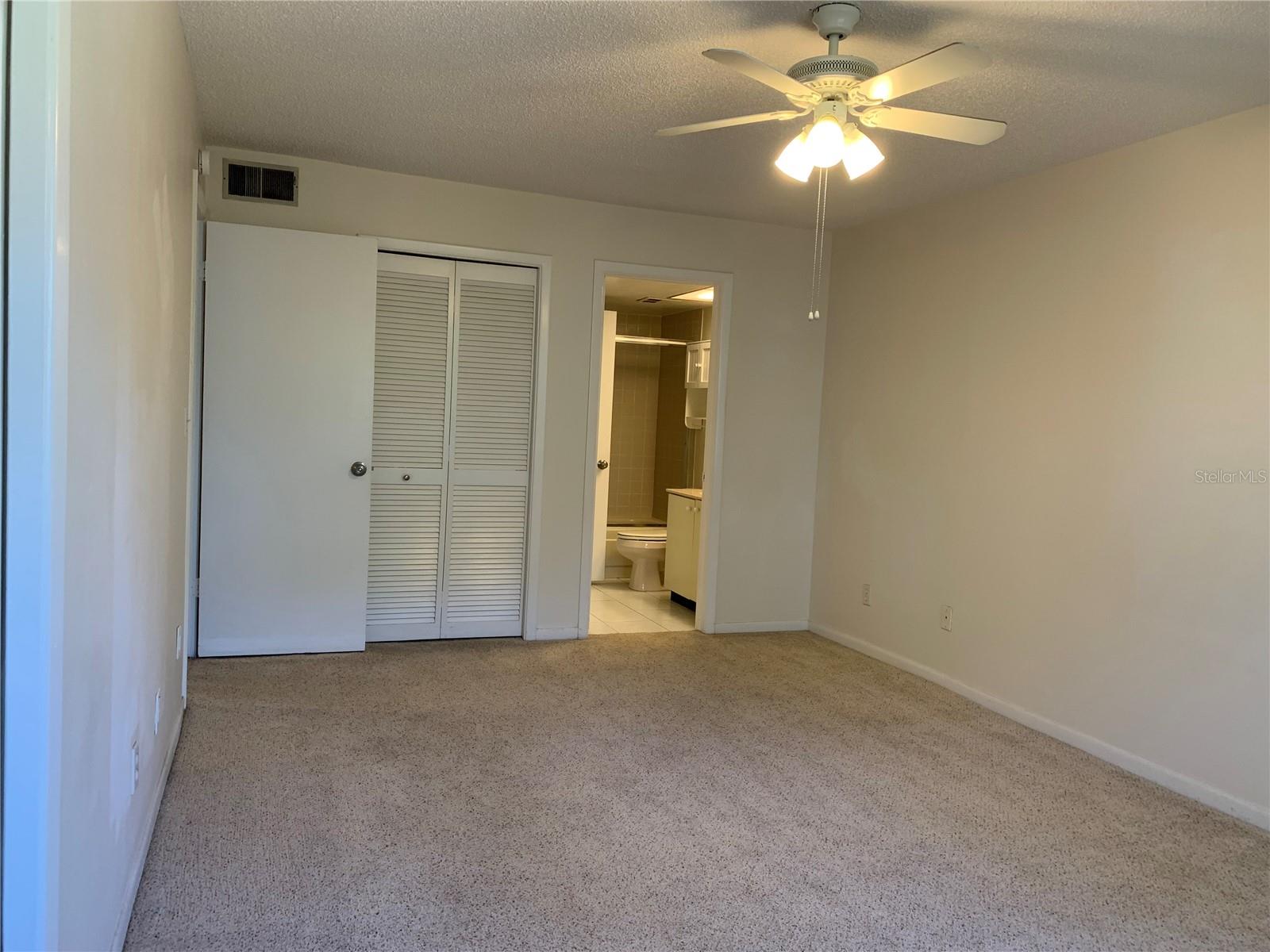 Image 34 of 42 For 3038 Eastland Boulevard F307