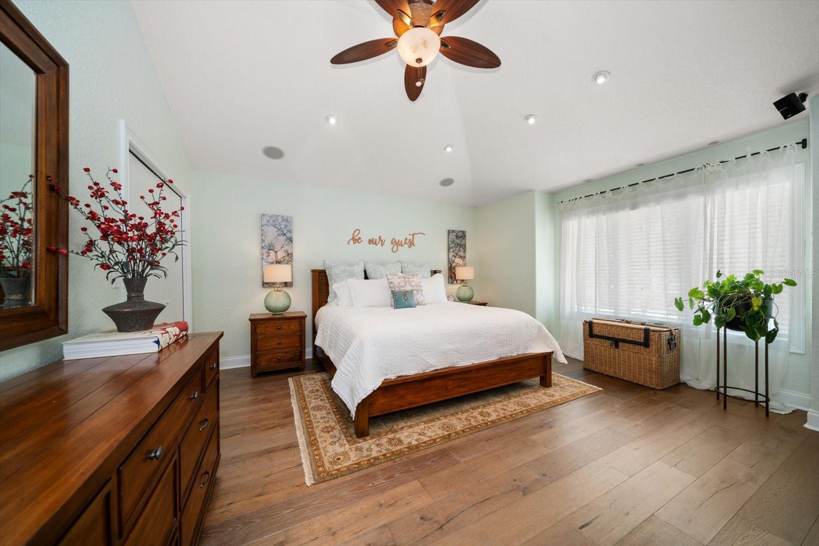 Image 30 of 100 For 2016 Gulfview Drive