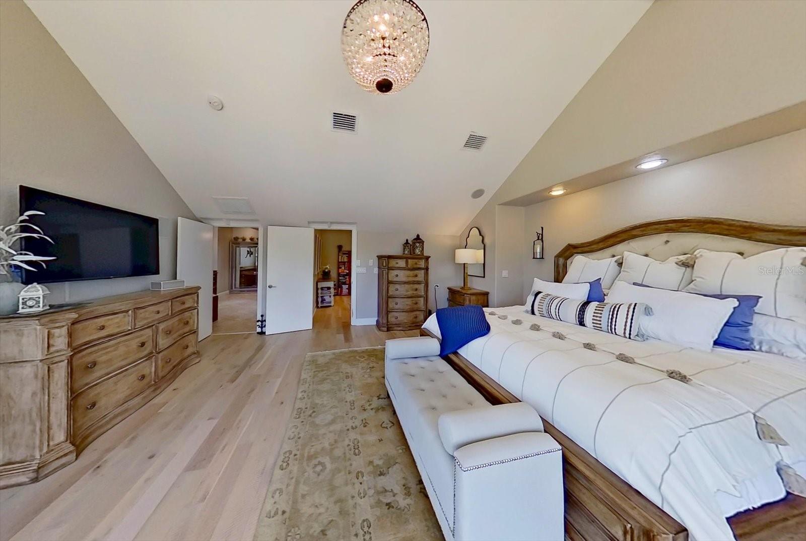 Image 38 of 100 For 2016 Gulfview Drive