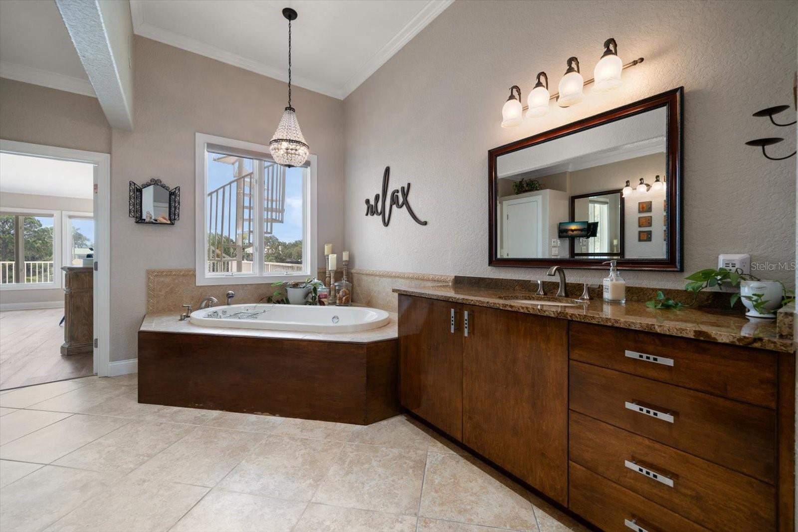 Image 39 of 100 For 2016 Gulfview Drive