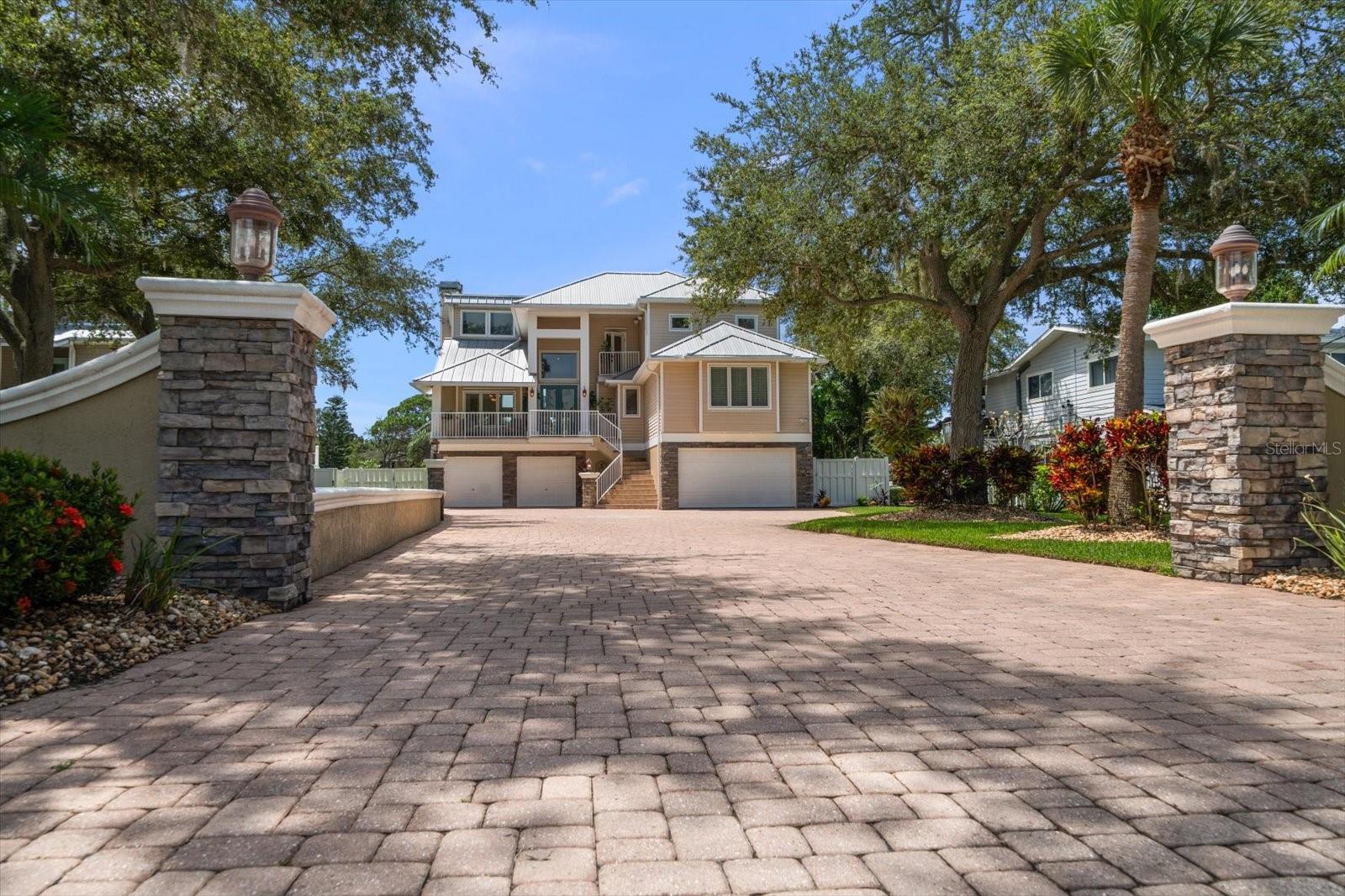 Image 4 of 100 For 2016 Gulfview Drive