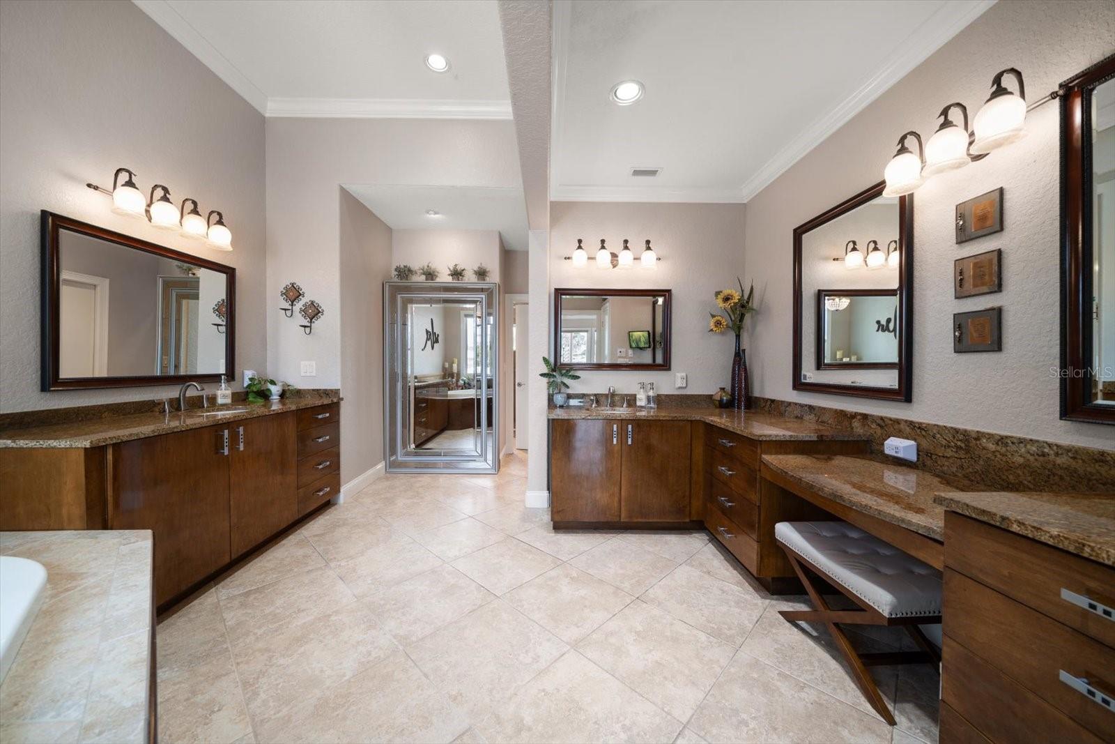 Image 40 of 100 For 2016 Gulfview Drive