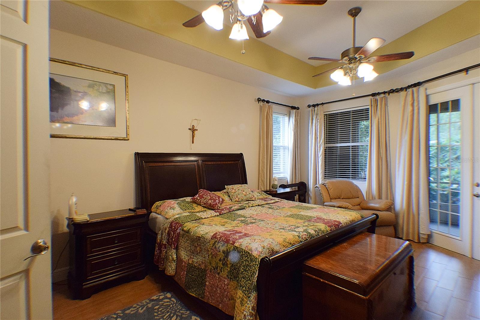 Listing photo id 12 for 32449 Laurel Court