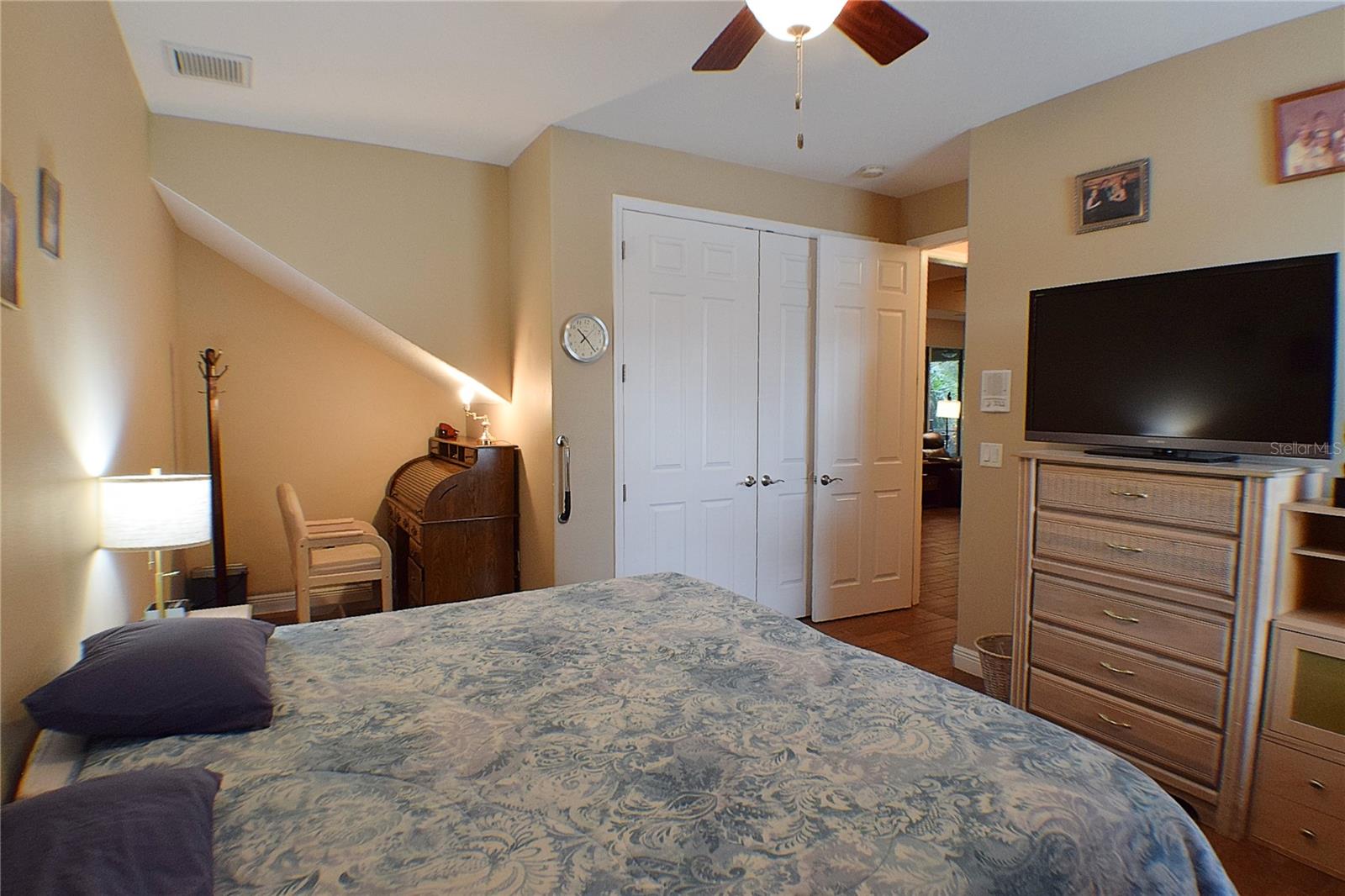 Listing photo id 26 for 32449 Laurel Court