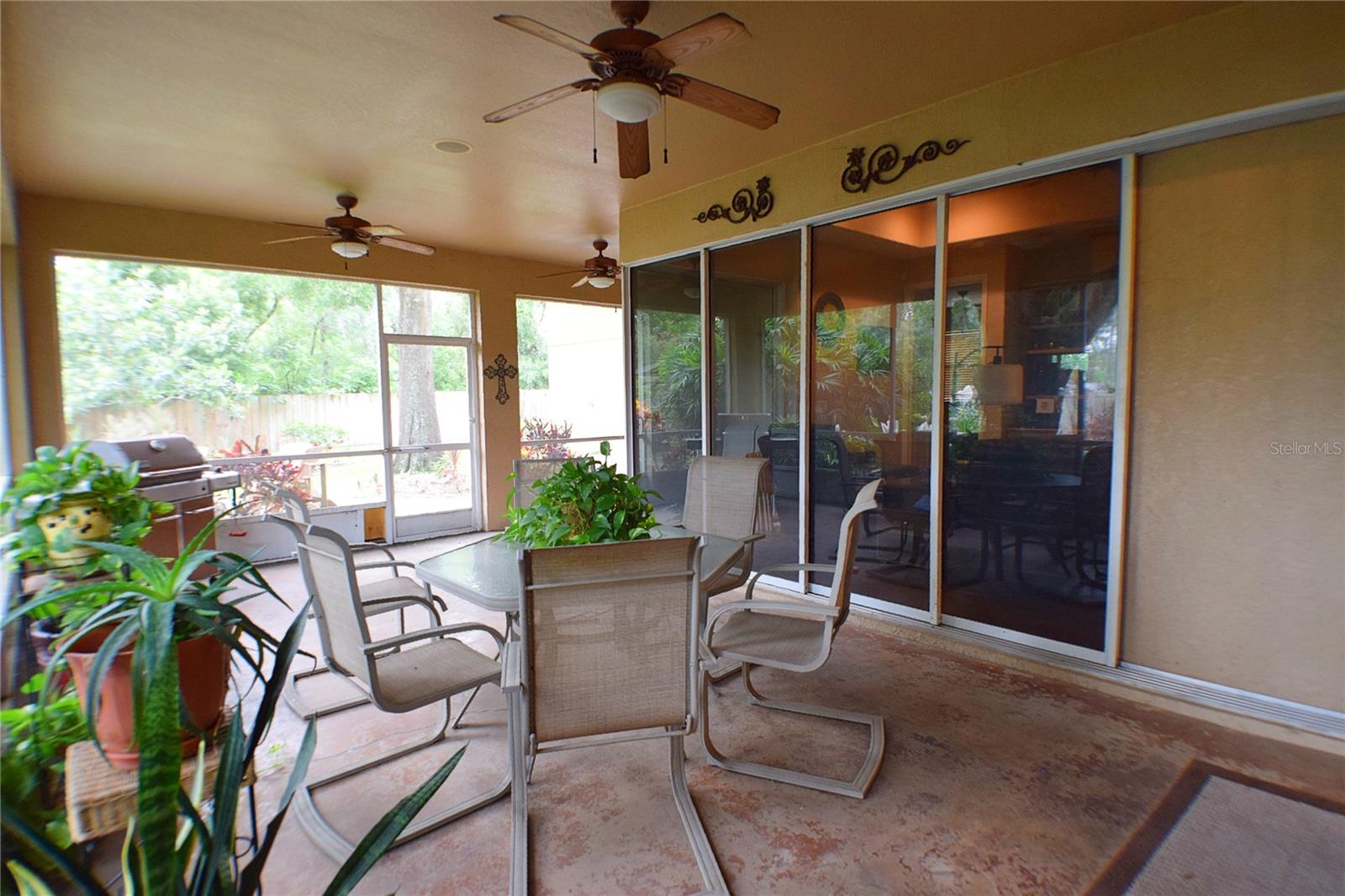 Listing photo id 30 for 32449 Laurel Court