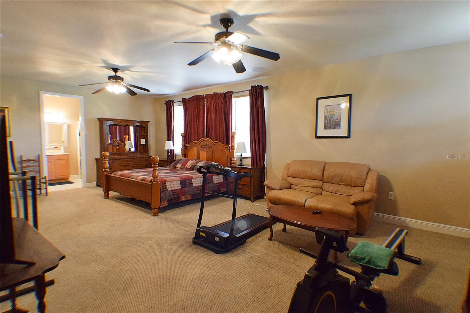 Listing photo id 33 for 32449 Laurel Court