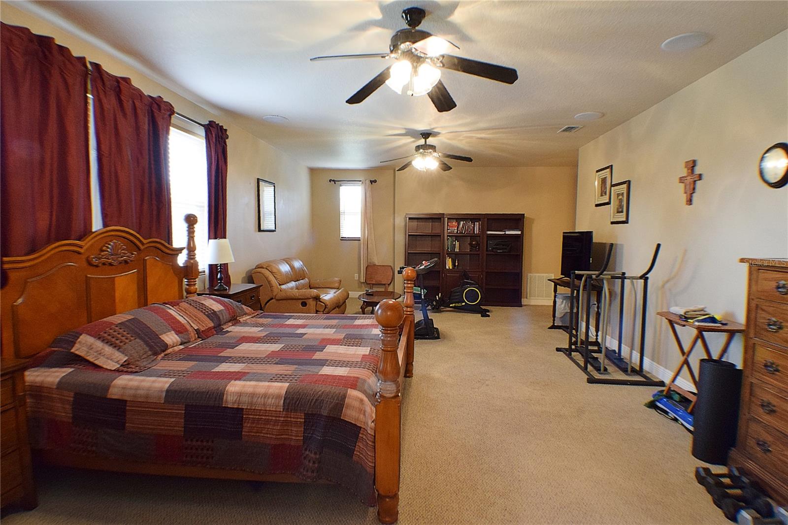Listing photo id 34 for 32449 Laurel Court