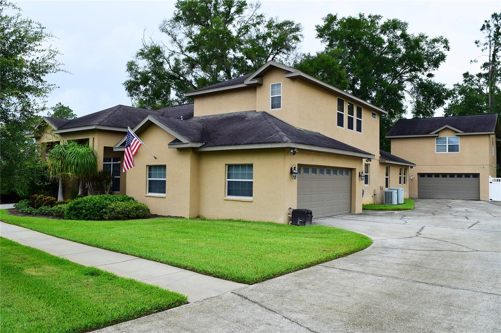 Listing photo id 36 for 32449 Laurel Court