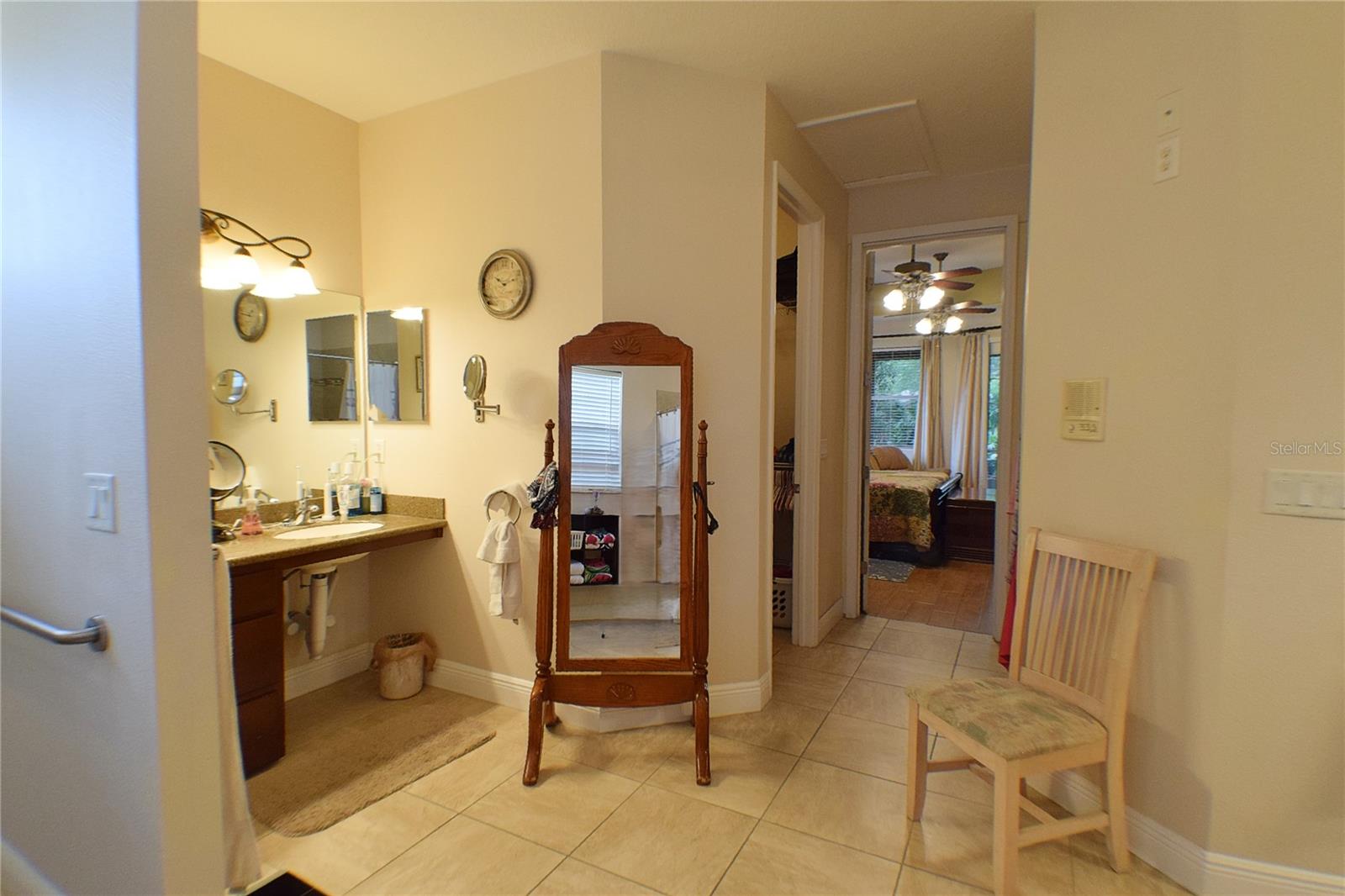 Listing photo id 45 for 32449 Laurel Court