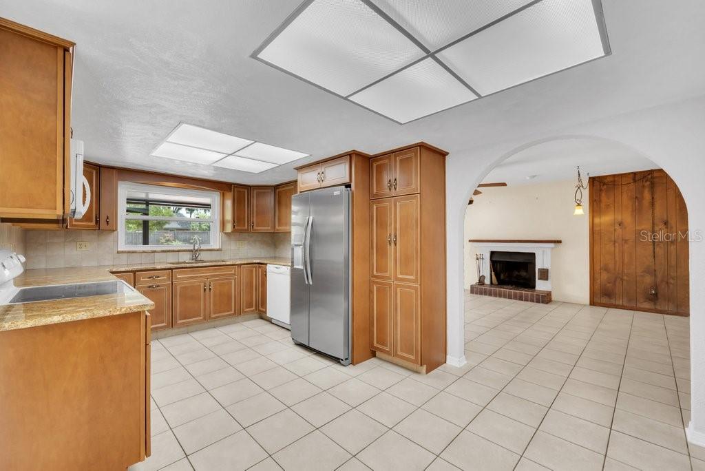 Image 37 of 59 For 1303 Rockwood Drive