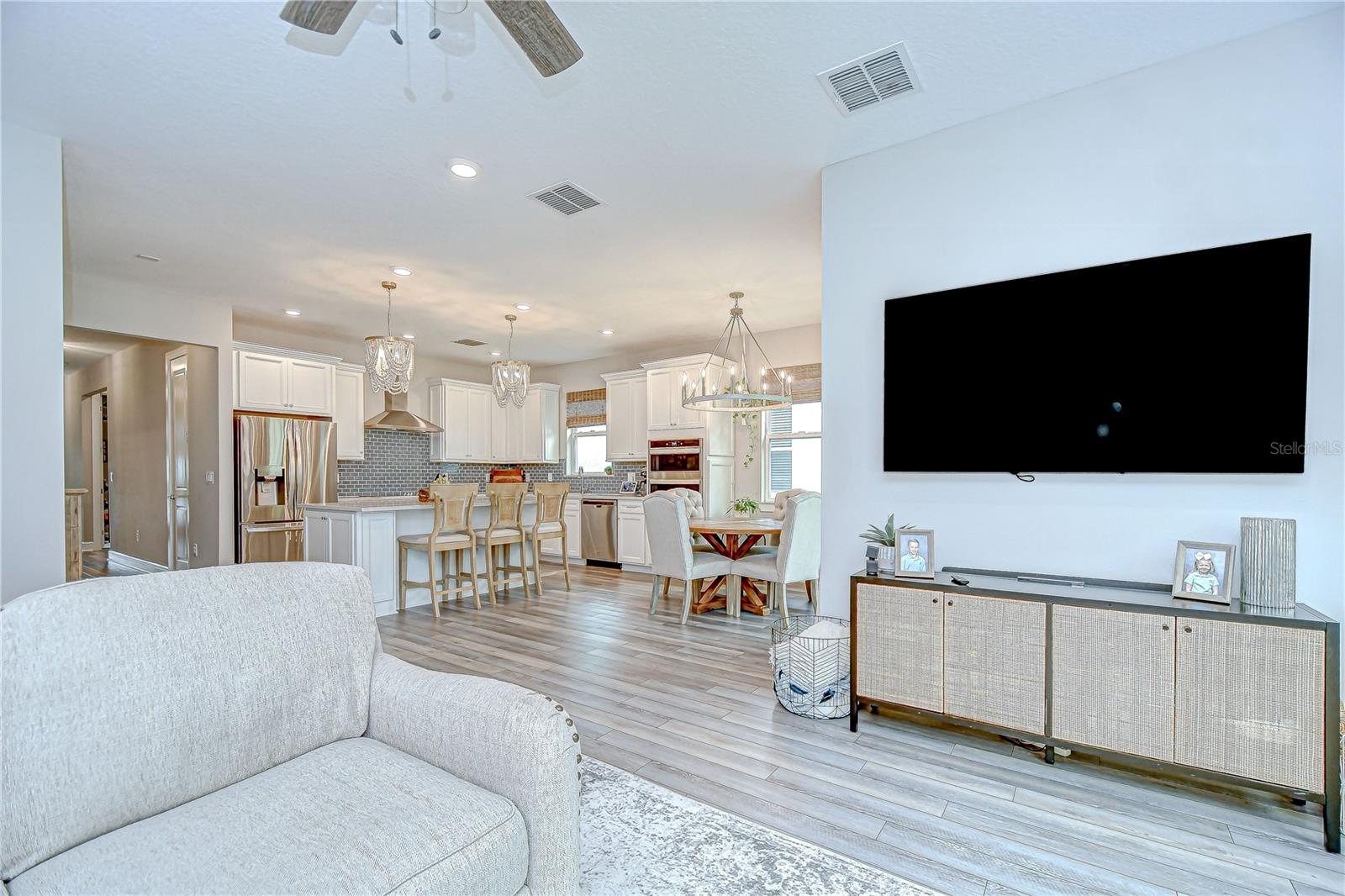 Image 14 of 33 For 12951 Brookside Moss Drive