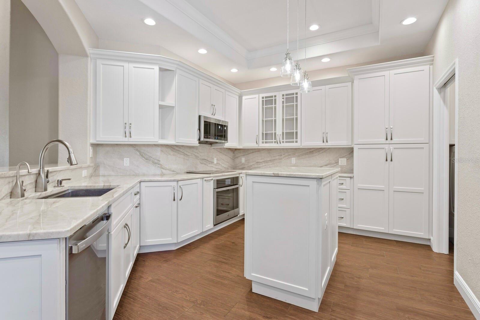 Image 9 of 36 For 27455 Mistflower Drive