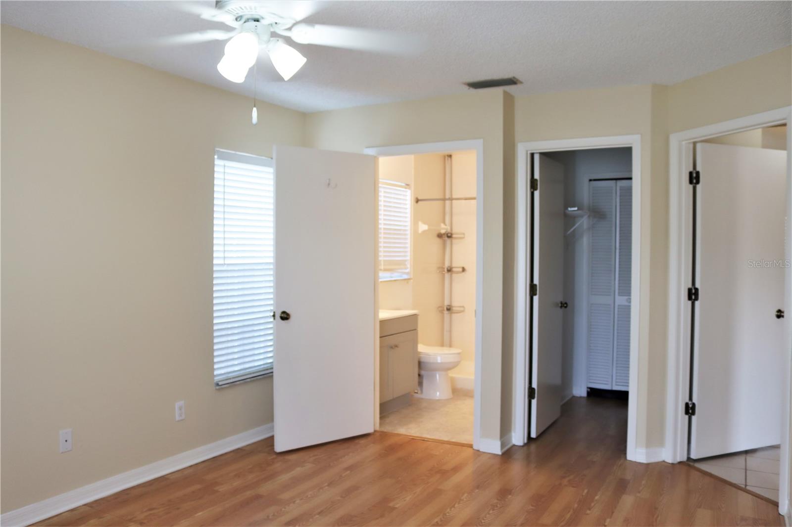 Image 11 of 27 For 3677 Amelia Way