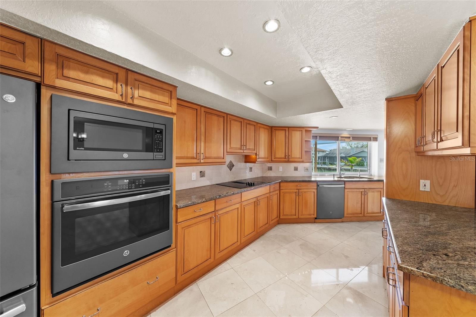 Image 17 of 57 For 4964 60th Avenue S