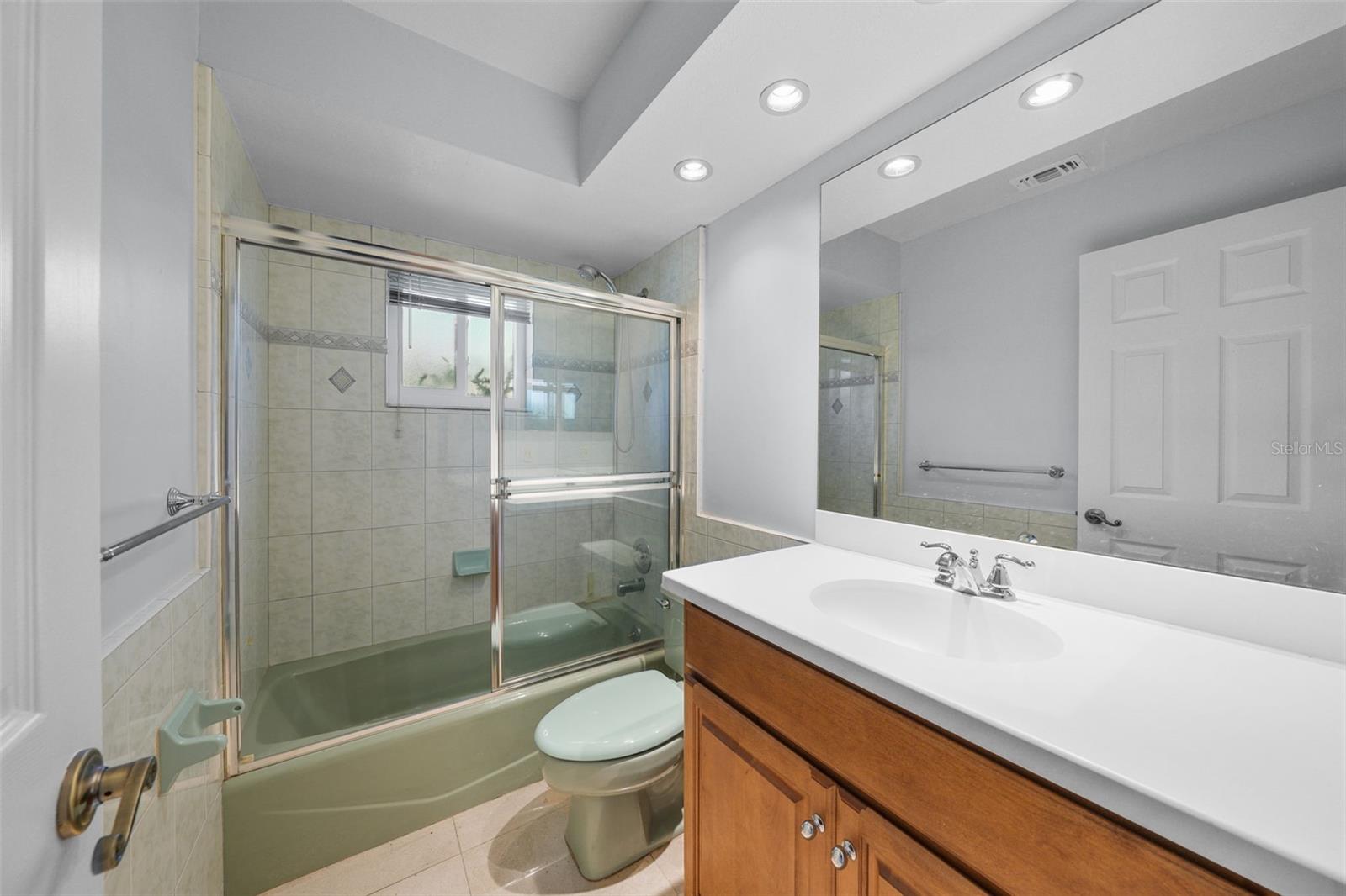 Image 30 of 57 For 4964 60th Avenue S