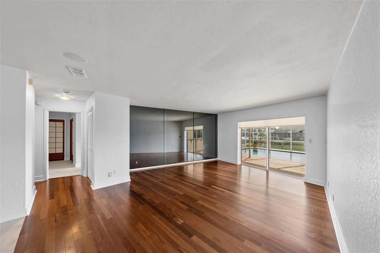 Image 7 of 57 For 4964 60th Avenue S