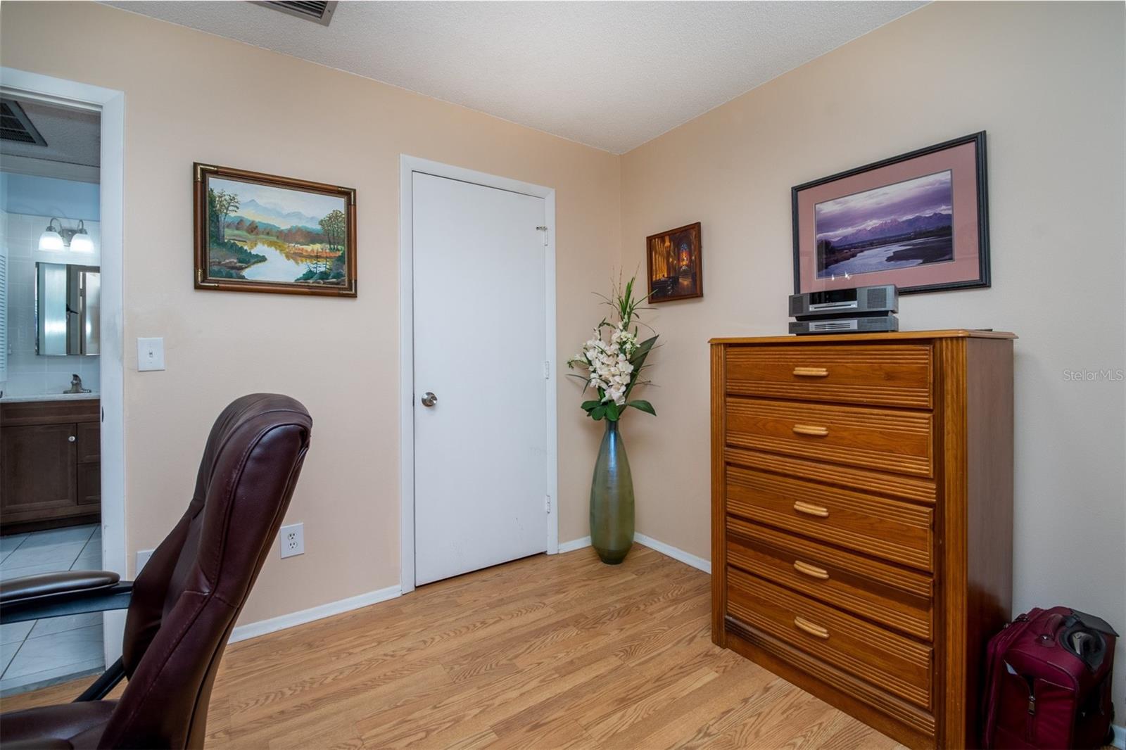 Image 21 of 84 For 1701 Pinehurst Road 24b