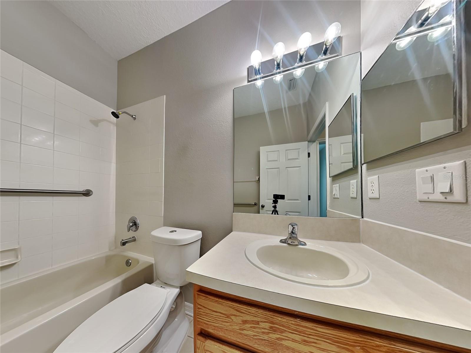 Image 17 of 19 For 1143 Emerald Hill Way