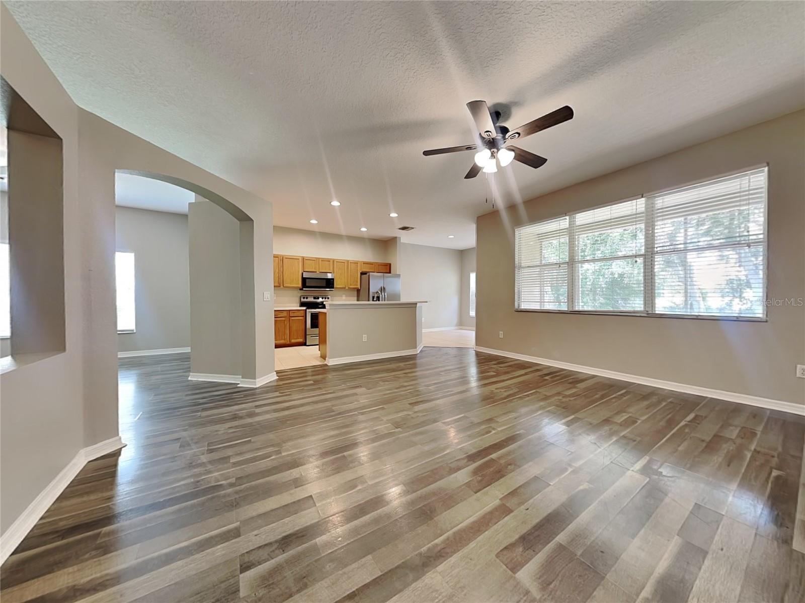 Image 2 of 19 For 1143 Emerald Hill Way