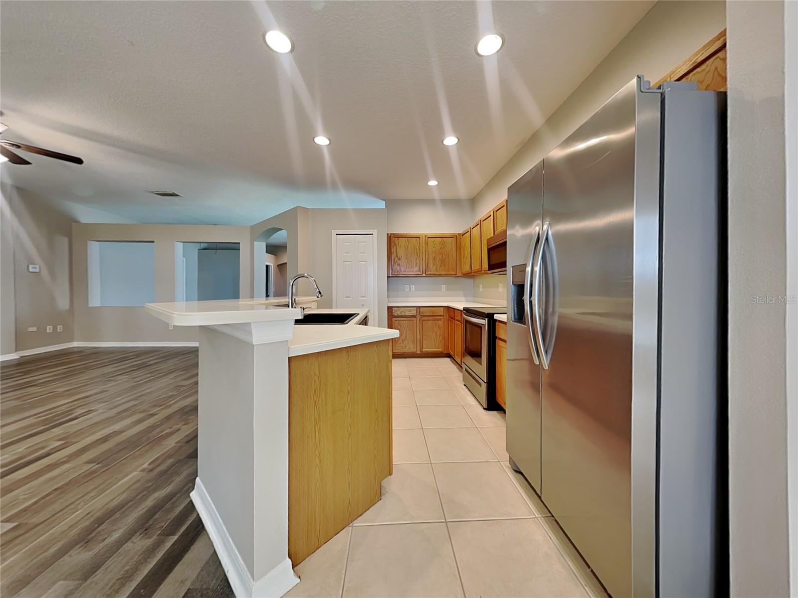 Image 6 of 19 For 1143 Emerald Hill Way