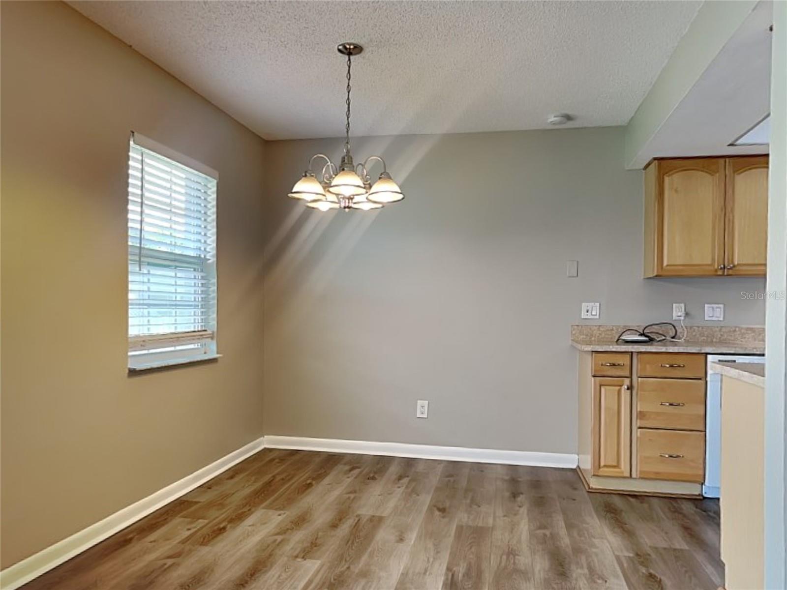 Image 4 of 17 For 3106 King Phillip Way