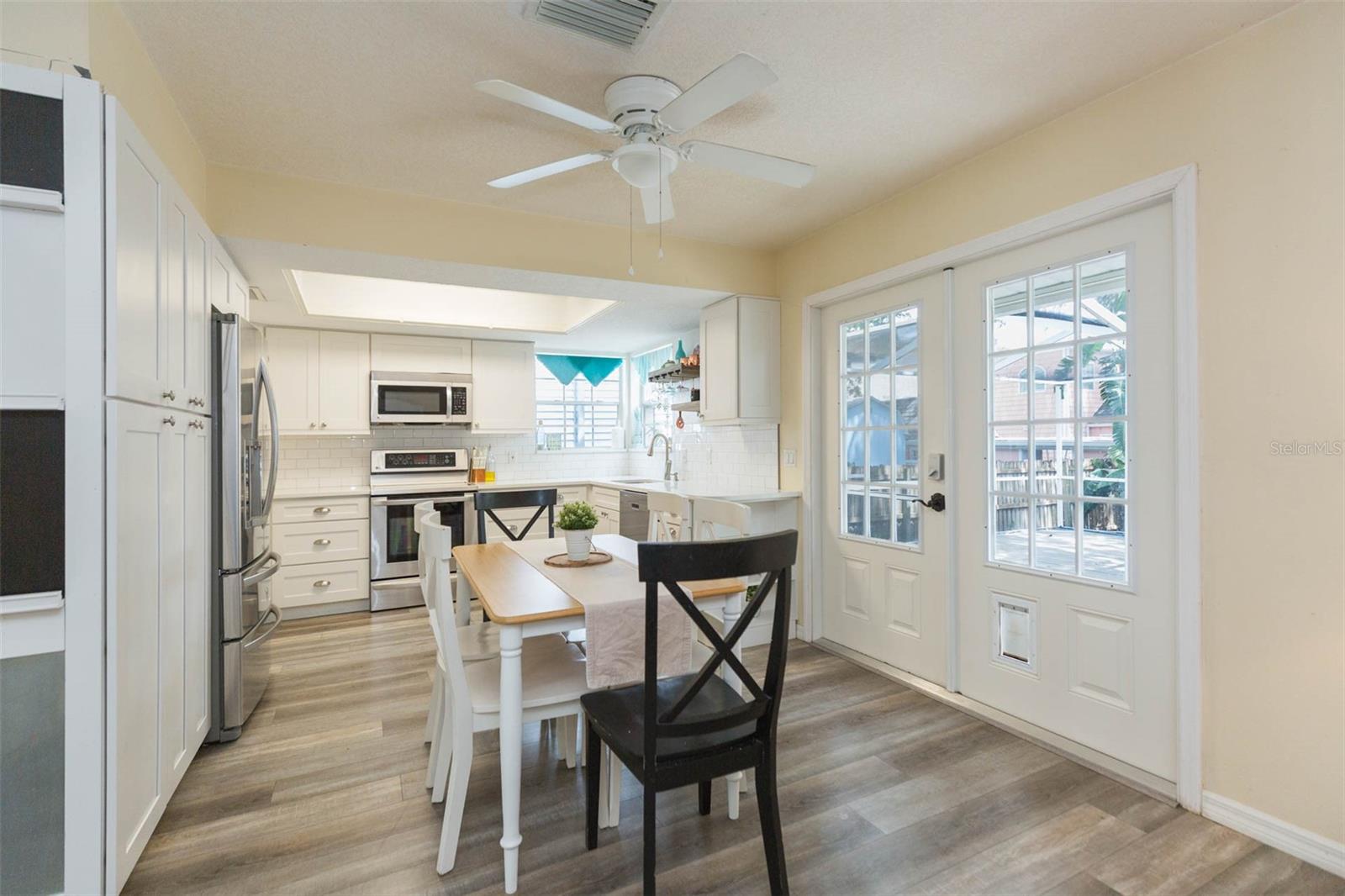 Image 11 of 50 For 4210 Roland Street