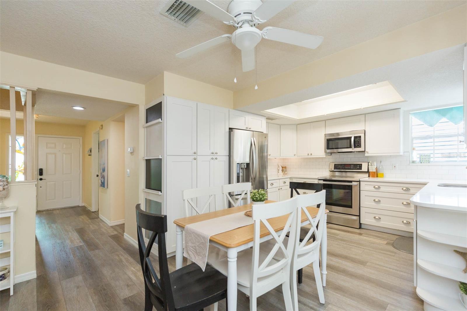 Image 13 of 50 For 4210 Roland Street
