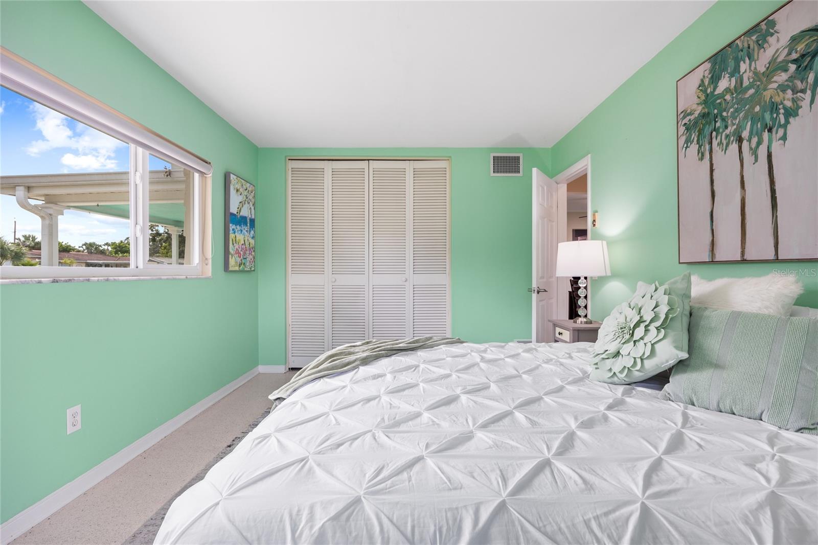 Image 16 of 23 For 2069 Shadow Ln
