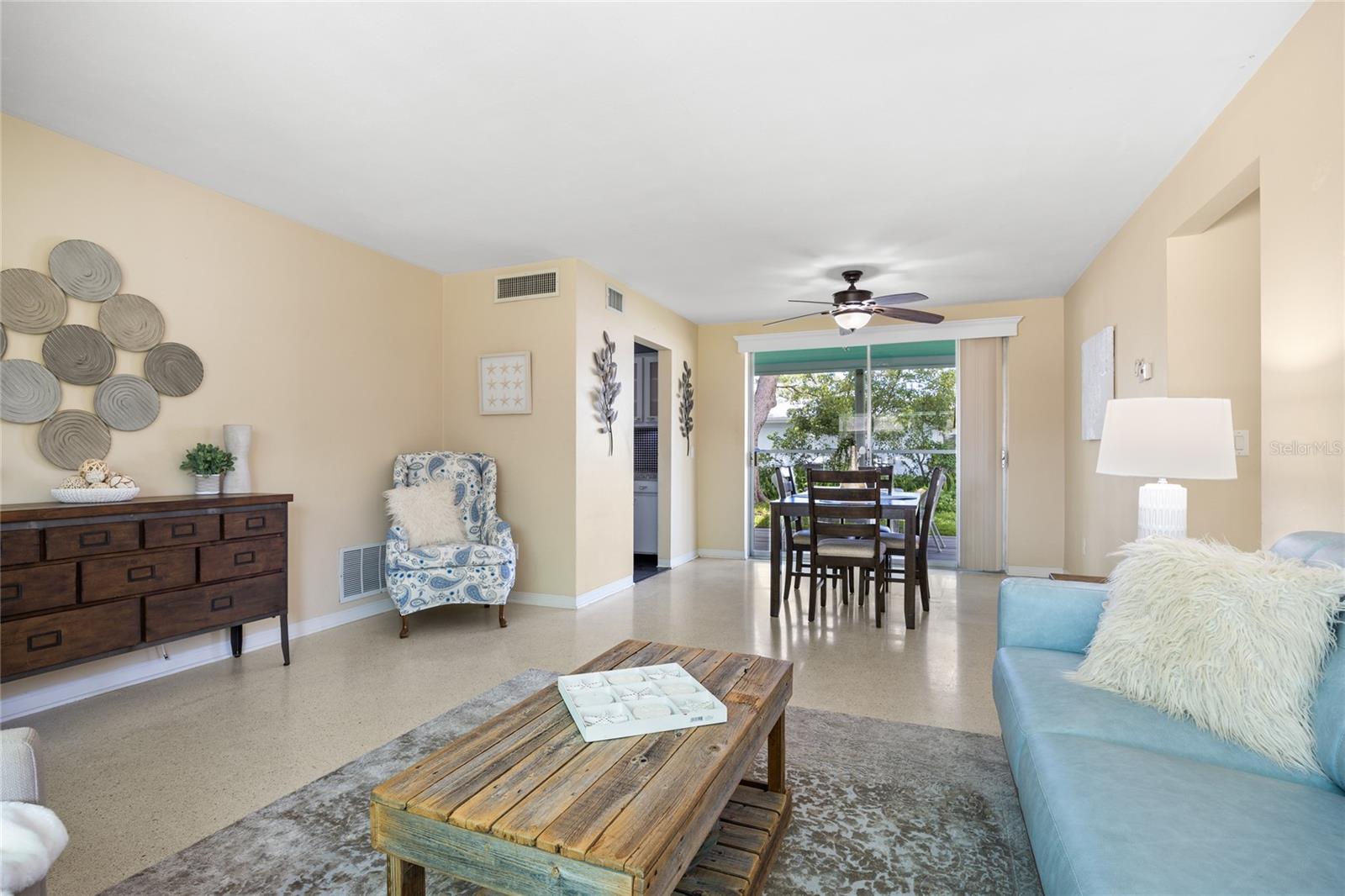 Image 6 of 23 For 2069 Shadow Ln