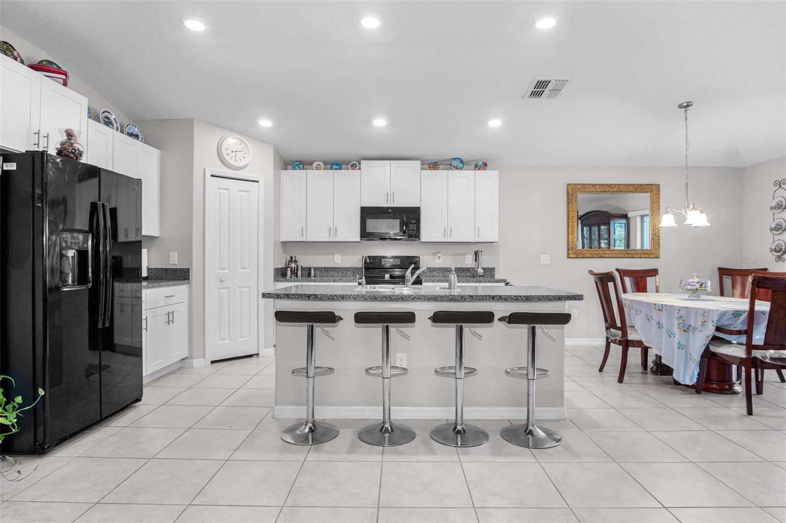 Listing photo id 8 for 11303 Misty Moss Drive