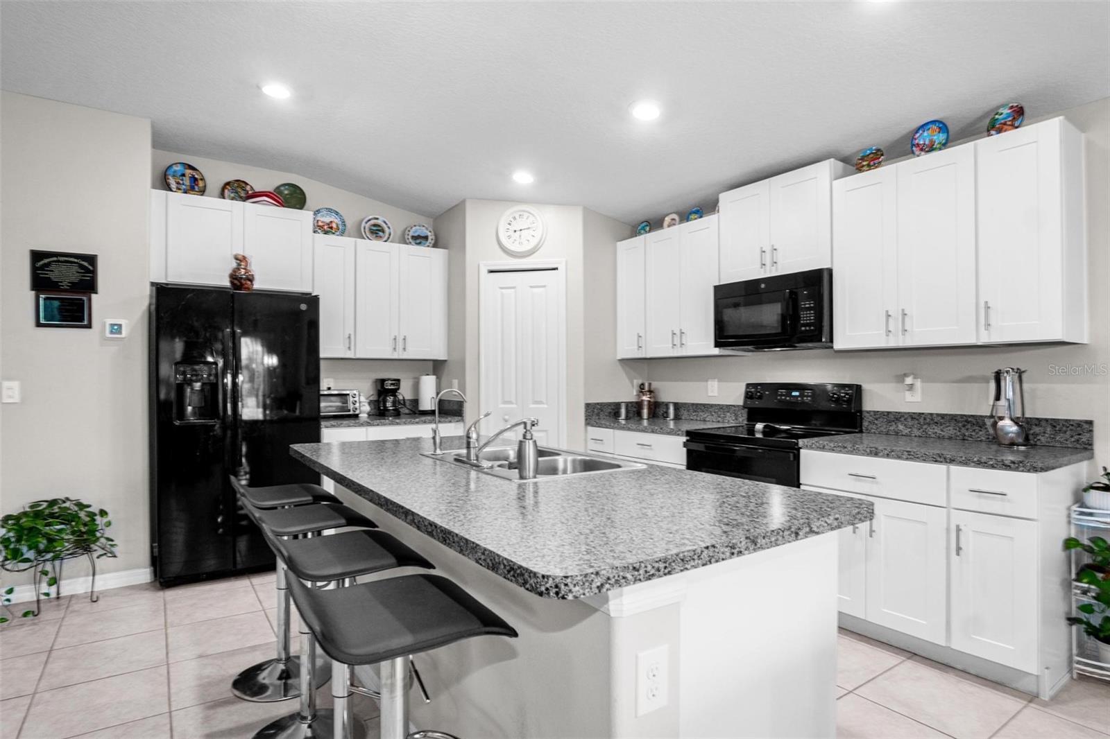 Listing photo id 9 for 11303 Misty Moss Drive