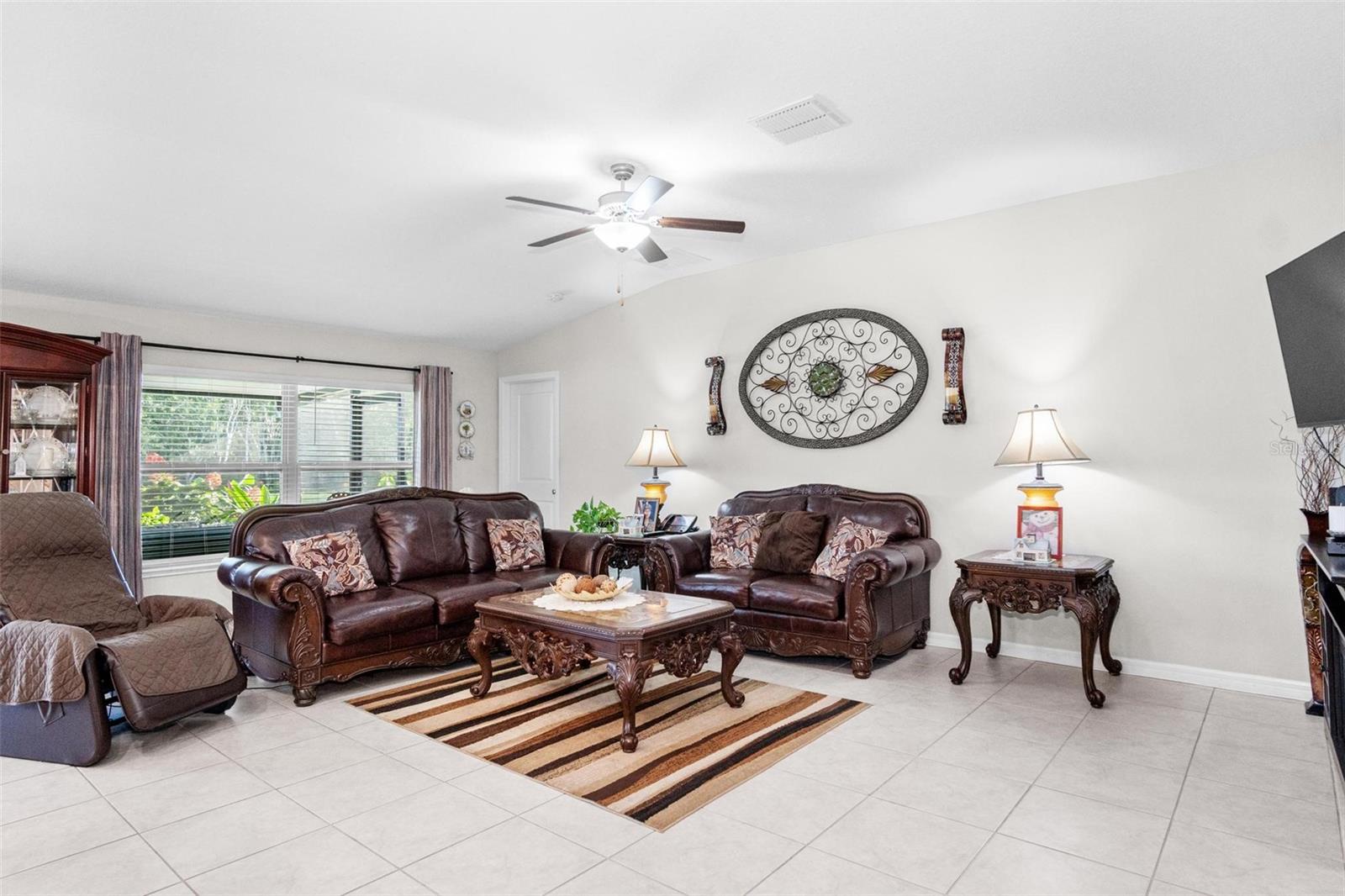 Listing photo id 6 for 11303 Misty Moss Drive