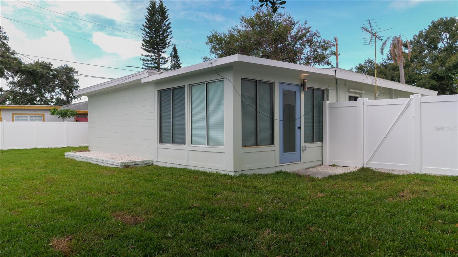 Image 40 of 46 For 933 64th Avenue S